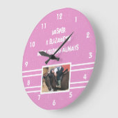最高の友達はいつも馬の写真ピンクと白 ラージ壁時計 (傾斜)