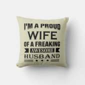 最高の夫を持つ自慢の妻です クッション (正面)