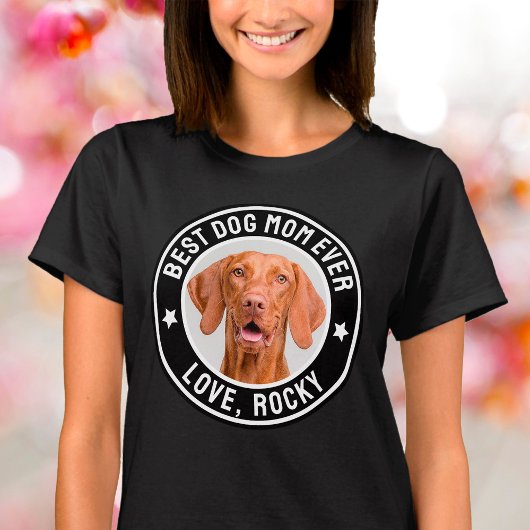 最高の犬のママ カスタムペット 犬 猫 写真 名前 Tシャツ