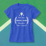 最高のEver Pickleball遊'sおばあちゃんカスタムの Tシャツ<br><div class="desc">あなたの家族の誰かがピックボールを愛しているか？その後、彼らはクール、ピックボールのパドルとボール、星と文字を持つロゴのエンブレムを搭載したこのTシャツを愛す読る遊"Ever Pickleball'最高の'YOUR NAME"。あなたの名前をカスタムするを追加 – おばあちゃん、ナナ、ママ、パパ、おじいちゃんなど。下に追加のカスタム文字ピックボールのゲームを愛し遊た人のための本当に良い休日や誕生日ギフトを作る。</div>