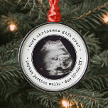 最高のGift Ever Ultrasoundベビー写真シンプルラウンド メタルオーナメント<br><div class="desc">最高のクリスマス。お祝大切客様の最新家族のメンバーに1枚の写真のスタイリッシュラウンド金属オーナメントをプレゼント。デザイン男女兼用は新生児の少年や少女に適している。このテンプレートの文言と写真はパーソナライズするシンプルためのである。(IMAGE & 文字デザイン TIPS: 1)文言の位置を調整するには、最初または最後に宇宙を追加する。2)写真を正確に中央に配置するには、Zazzleのウェブサイトにアップロードする前に正方形の形にトリミングする。 写真のアイディアは、超音波検査、新しい両親や母親の写真、または妊婦のベビーシューズやonesyの画像である可能性がある。名前、年、締め切り日、最高の「クリスマス・ギフト・エバー」引用文は、別の大事な行事に必要な場合に変更する簡単である。デザインは白黒とミニマル縁どスのタイプモダンライタのスタイルタイポグラフィを備えている。このユニーク妊娠の発表は、期待する親や祖父母のクリスマスの家の装飾にエレガントtouchを追加する。</div>