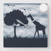 月がキリンにささやく時 スクエア壁時計 (正面)