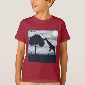 月がキリンにささやく時 Tシャツ