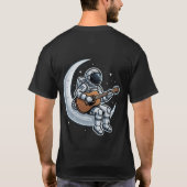月でギターを演奏する宇宙飛行士 ブラックTシャツ Tシャツ (裏面)