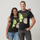 月で叫ぶ Tシャツ (ユニセックス)