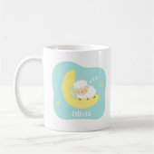 月で寝るかわいい子羊 コーヒーマグカップ (左)