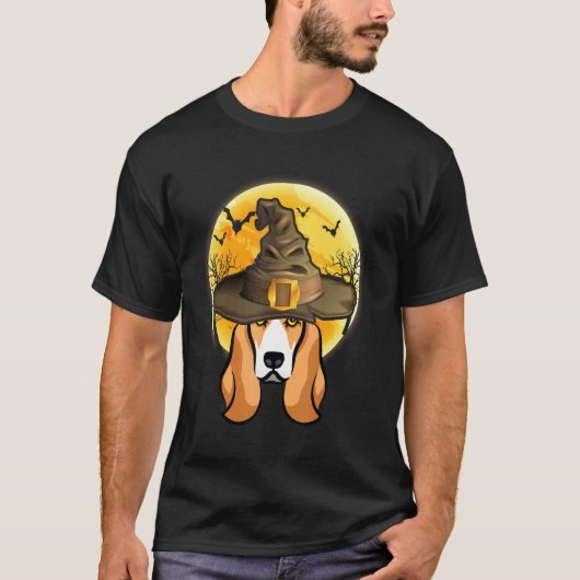 月とハロウィンの犬グレー・ハウンド魔女帽子 Tシャツ (正面)