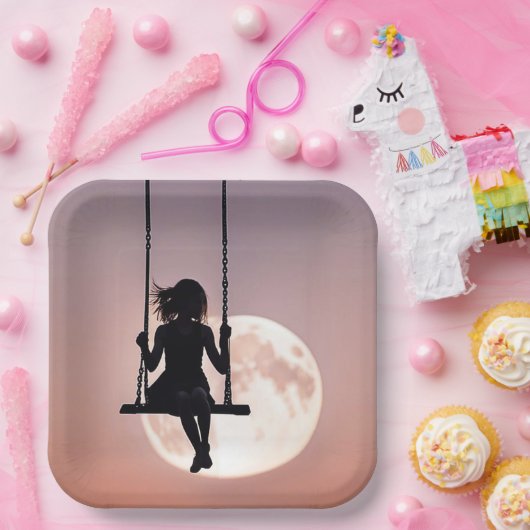 月と一緒にスイングしている女の子 ペーパープレート (パーティー)