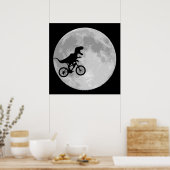 月と共に空の自転車に乗った恐竜 ポスター (キッチン)