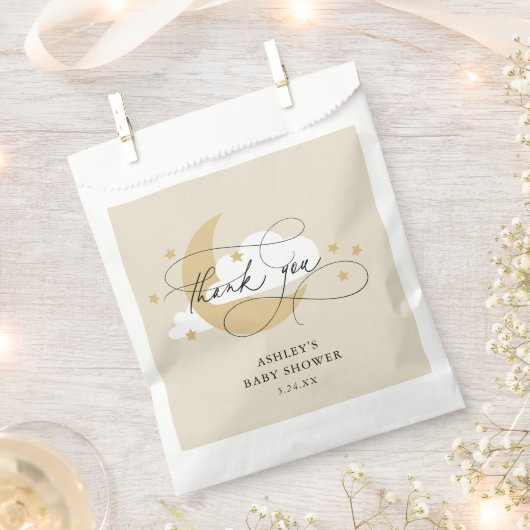 月と星ベージュスクリプトベビーシャワーありがとう フェイバーバッグ (クリップ留めされた状態)