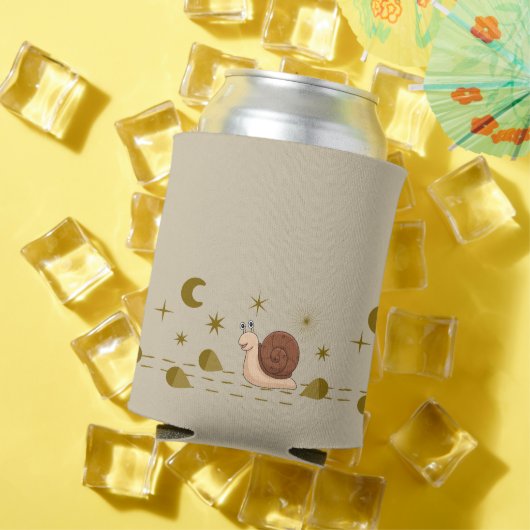 月と星型の森のかわいいカタツムリの散歩 缶クーラー (インサイチュ 夏)