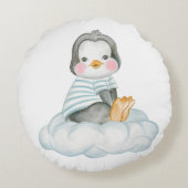 月と雲に座る可愛い小さなペンギン ラウンドクッション (裏面)