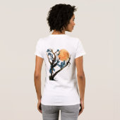 "月によって"は女性の小柄いTが開花します Tシャツ (裏面フル)