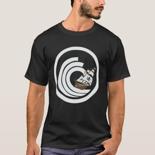 月に向けて帆走するBTT船 Tシャツ (正面)