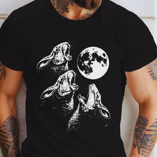 月に吠えるウサギたち Tシャツ