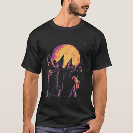 月に吠えるドーベルマン Tシャツ (正面)