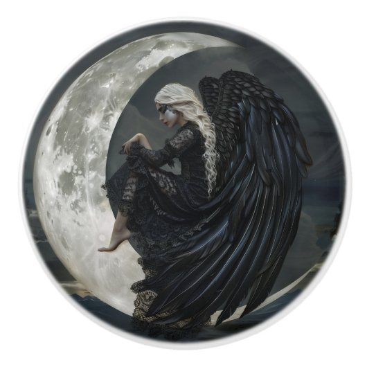 月に座るゴシック様式の天使 セラミックノブ (正面)