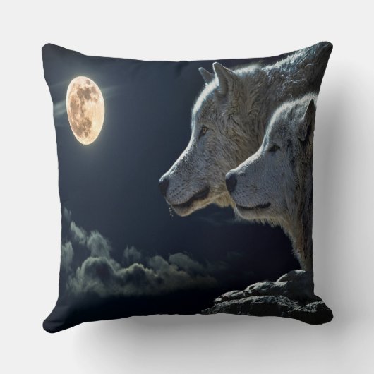 月に照らされた夜の狼のカップル クッション (裏面)