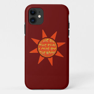 月に照らされた太陽の愛で生きるやる気を起こさせる iPhone 11 ケース