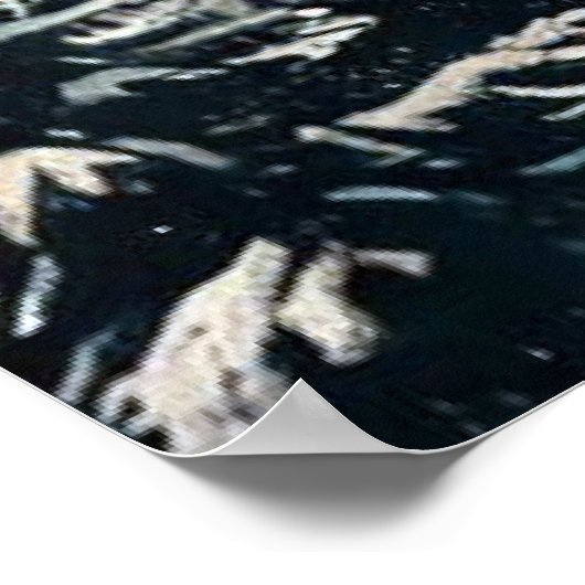 月に照らされた山の下の神秘的な森に入る ポスター (角)