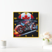 月に照らされた旗の下のカナダのオートバイ スクエア壁時計 (ホーム)