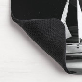 月に照らされた水の上の帆船 マウスパッド (コーナー)