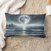 月に照らされた海波の天空 ランバークッション (ブランケット)