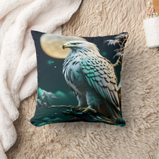 月に照らされた空の下で夜に止まったワシ クッション (ブランケット)