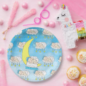 月に眠る甘い小さな白人のベビー ペーパープレート (パーティー)