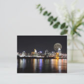 月のあるシンシナットのスカイライン ポストカード (スタンド正面)