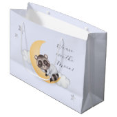 月のアライグマ男の子の赤ちゃんシャワーを夢見る ラージペーパーバッグ (正面アングル)