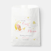 月のクマの女の子の赤ちゃんシャワー フェイバーバッグ (正面)