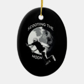 月のスクート – スタントスクーターセラミックオーナメント セラミックオーナメント (正面)