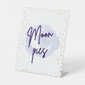 月のパイは2つの月のパーティーに署名 台座サイン (正面)