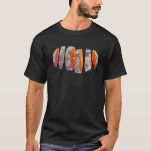月のフルーツ切り月のデジタルコラージュのアートワーク Tシャツ