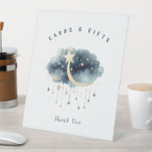 月の上で金ゴールド星ベビーシャワーカード&ギフト 台座サイン (インサイチュ)