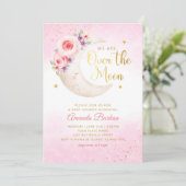 月の上に金ゴールド星ピンクの女の子の赤ちゃんシャワー 招待状 (スタンド正面)