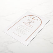 月の上のベビーシャワー男女兼用バラ金ゴールド 箔招待状 (回転した状態)