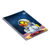 月の上の黄色いゴムのアヒル ノートブック (右側)