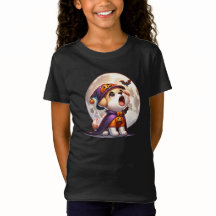 月の下で愛らしいハウリングハロウィンアップ