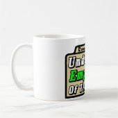 月の低賃金を支払われた従業員! コーヒーマグカップ (左)