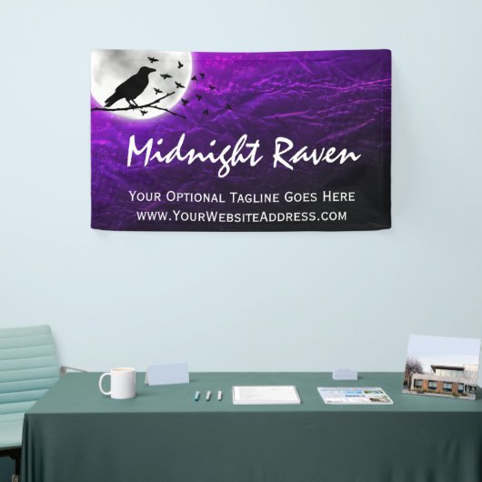 月の刃の鋭いゴシック様式の黒いカラスのワタリガラスのシルエット 横断幕 (トレードショー)