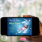 月の向こうで赤ん坊の女の子のシャワーが三日月の上でクラドル 招待状