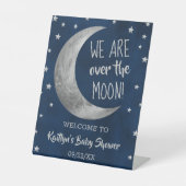 月の向こうに |赤ちゃんシャワー歓迎ペデスタルサイン 台座サイン (正面)