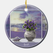 月の壺の中のスミレ セラミックオーナメント (裏面)