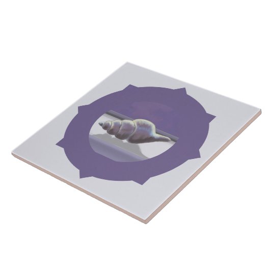 月の壺の中のスミレ タイル (側面)