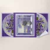 月の壺の中のスミレ ビーチタオル (正面)