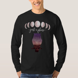 月の夜のフクロウ紫Fの単なる位相 Tシャツ