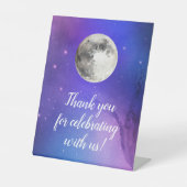 月の天を覆う紫の宇宙の星 台座サイン (正面)