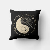 月の天黒の太陽の愛で生きる クッション (裏面)